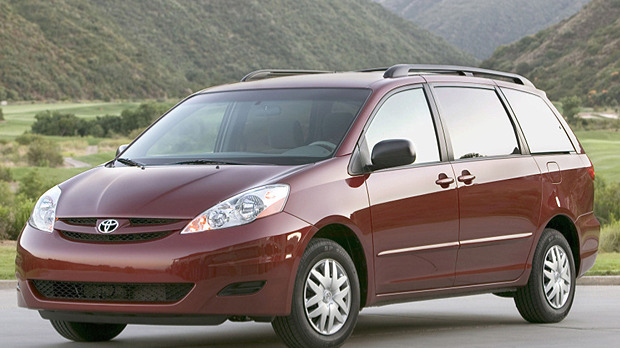 Minivans are the ultimate solution for moving people and their stuff. In this segment, the Sienna offers the best all-around package. Its long list of...