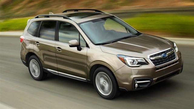 This is a practical, smartly packaged small SUV that prizes fuel economy, room, visibility, and reliability over trendiness or flash. It’s easy ...