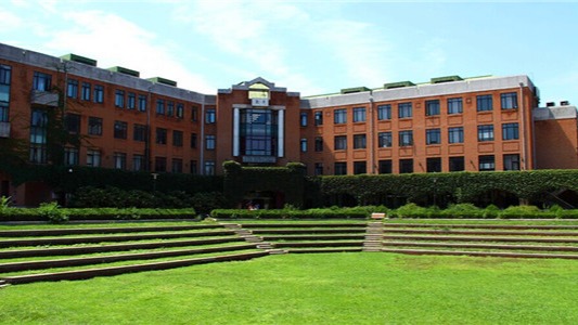 Tsinghua University Tsinghua University is down one place in the Asian rankings this year but is nonetheless the highest-ranked Chinese university, achieving top-five sco...