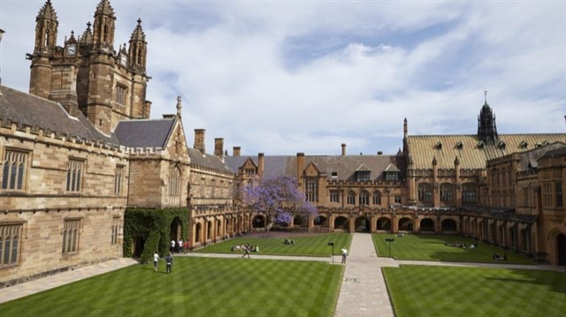 University of Sydney University of Sydney is the oldest Australian university, having been established in 1850. Now hosting around 60,000 students, the university’s ...