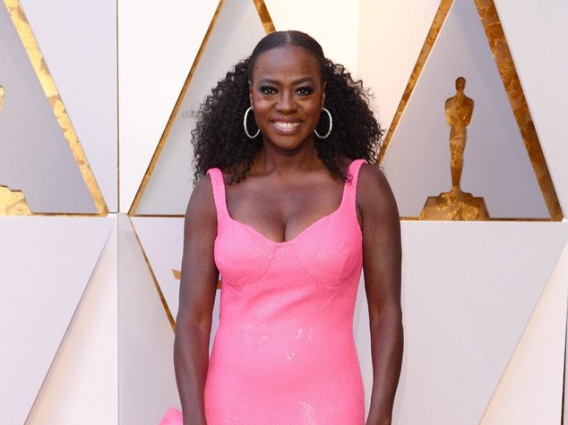 Viola Davis The How To Get Away With Murderstar failed to impress this year with her daring dress. Donning a hot pink Michael Kors number, Viola’s outf...