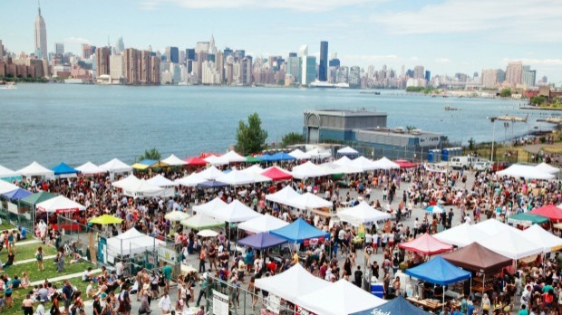 Smorgasburg Saunter down to the Williamsburg waterfront with an empty stomach for the weekly food feast Smorgasburg. This weekend hot spot prides itself on offeri...