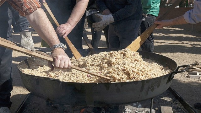 Migas While breadcrumbs are an important ingredient in many dishes, it is perhaps only the Spanish who have elevated the humble breadcrumb into a dish of it...