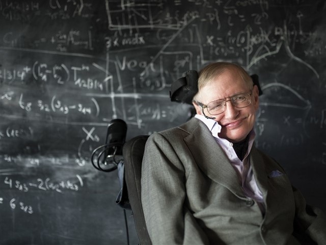 Stephen Hawking Known by all of us, the British scientist Stephen Hawking has an IQ of 160 points. He has proven dozens of times that, despite his severe degenerative...