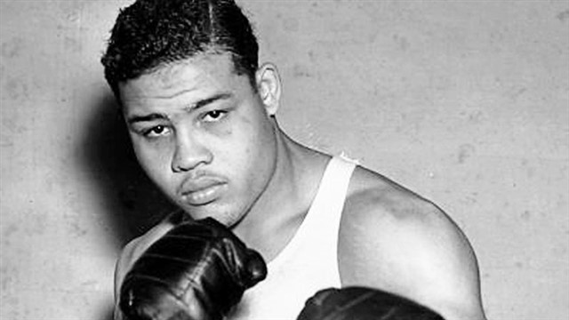 Joe Louis Joe Louis was the first African-American athlete to receive crossover appeal in mainstream America, earning reverence from black and white people alik...