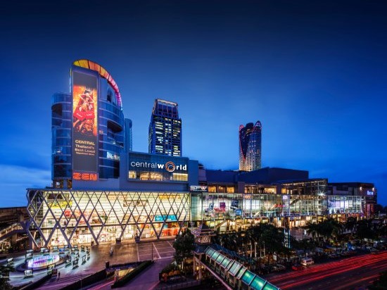 Central World Bangkok, Thailand<br />Gross Leasable Area: 4,623,000 sq. ft.