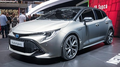 Toyota <ul>
<li>2018 customer satisfaction index: 83 (tied)</li>
<li>2017 customer satisfaction index: 86</li>
<li>US YTD sales: 1,286,524 (+5.9%)</li>
<...