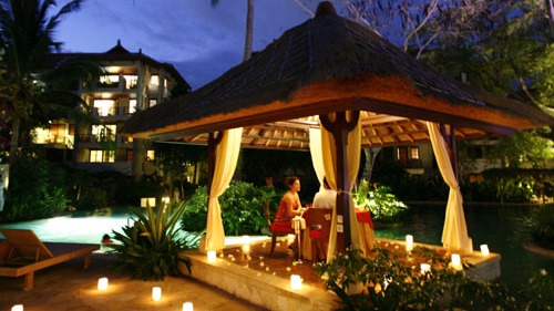 Bali Bali (Balinese: ᬩᬮᬶ, Indonesian: Pulau Bali, Provinsi Bali) is an island and province of Indonesia with the biggest Hindu population. T...