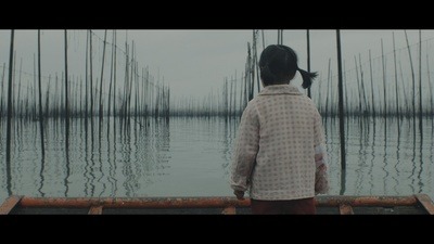 Pearl In a desolate Chinese fishing village, a single mother (Lu Liu) gives her 6-year-old daughter (Yating Cao) one final lesson.<br /><br /><a href=